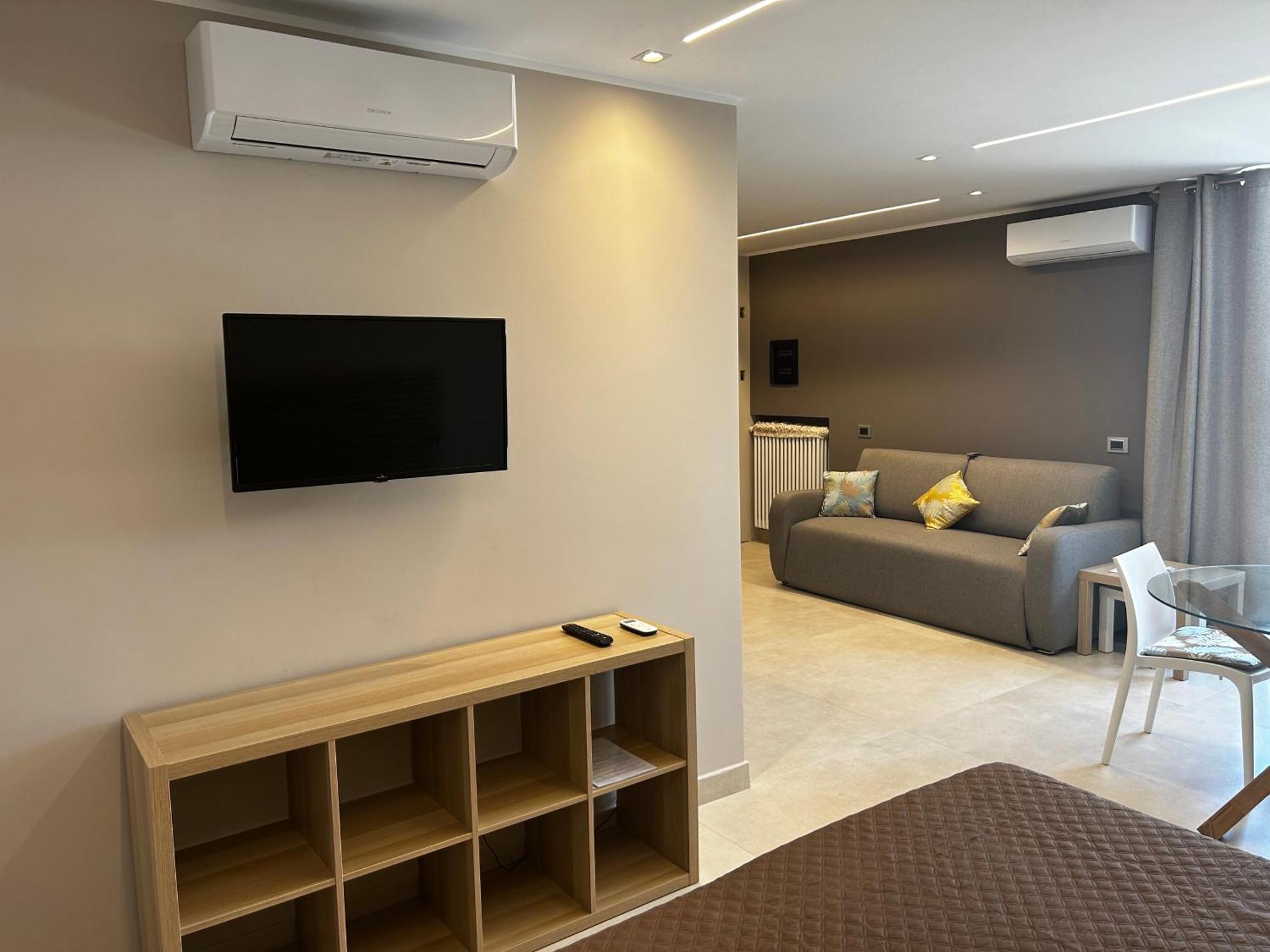 R39 Attic With Terrace And Private Parking Appartement Milaan Buitenkant foto
